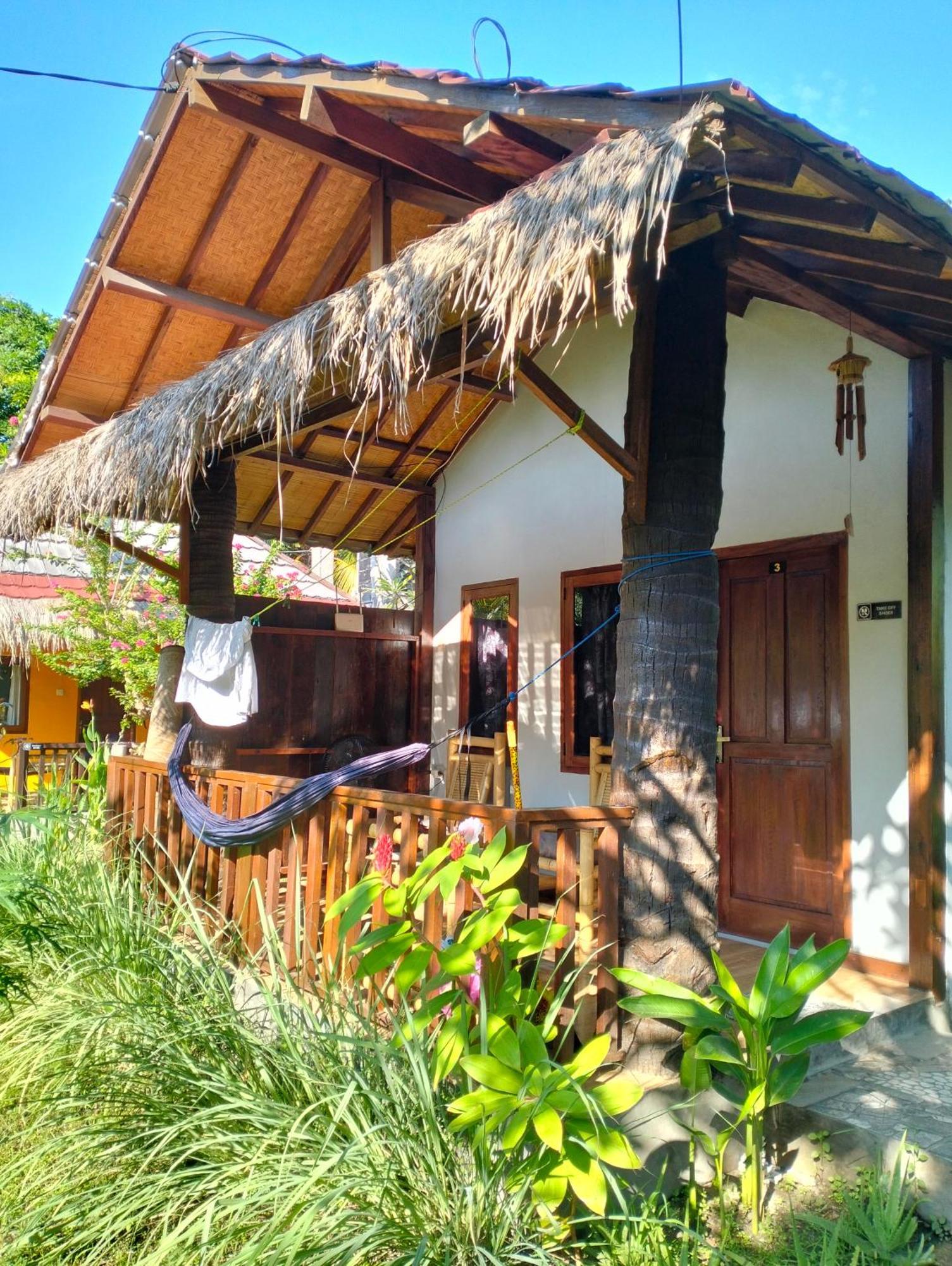 Tangga Bungalows Гили Еър Стая снимка